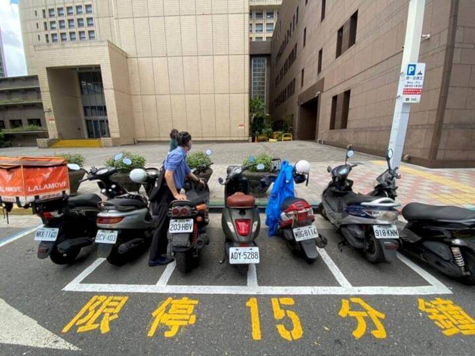 機車族北市臨停小確幸 限時停車格前20分鐘免費
