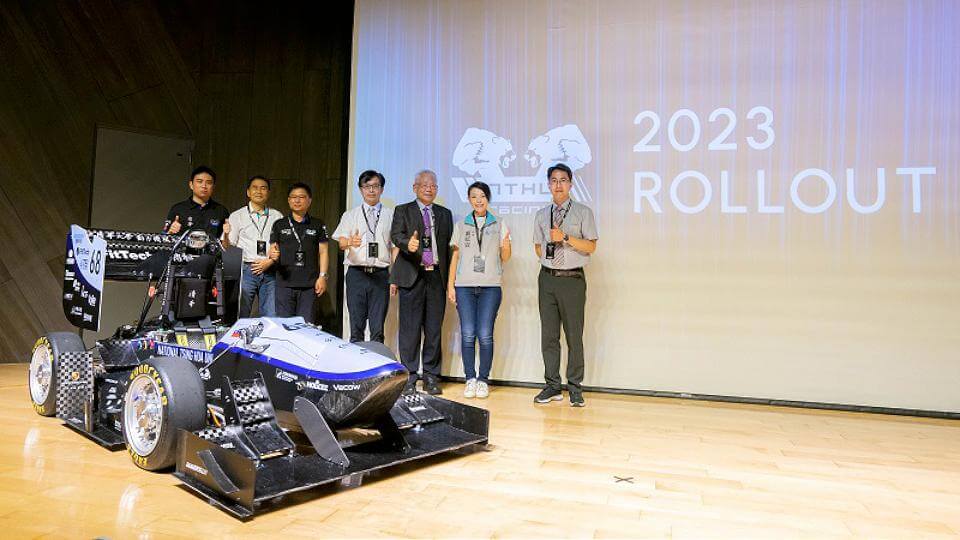 清大賽車工廠7代車亮相 自駕電動方程式賽車
