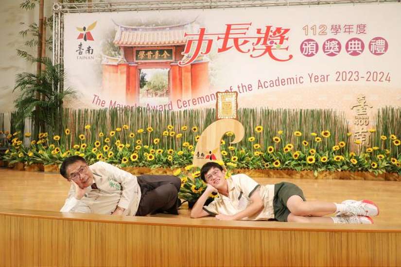 「市長陪你拍」第三場次精彩登場 黃偉哲期勉莘莘學子鵬程萬里、前途似錦