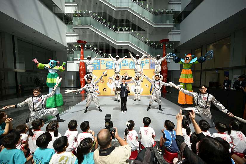 全台首創沉浸式太空馬戲秀!台中「夏日馬戲節」8/24、25文心森林公園魔幻登場