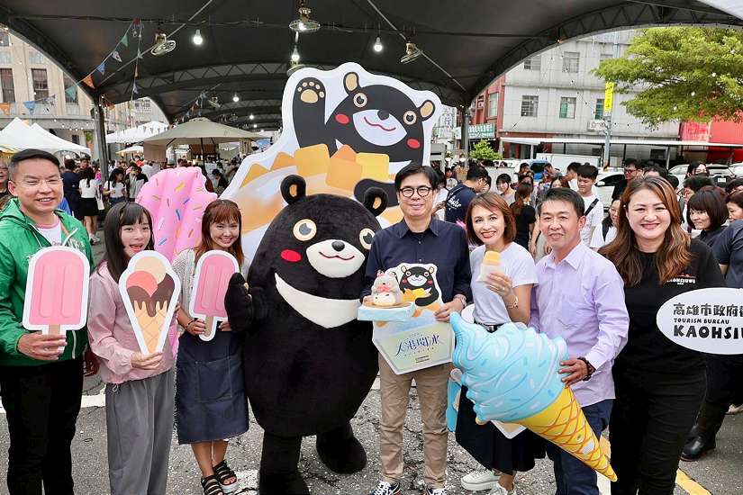 2024大港閱冰眾人朝聖 陳其邁邀民眾這個夏天就到高雄