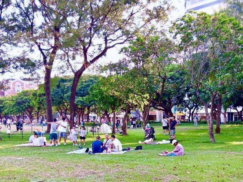 取締市民廣場違規攤販 中市府與法務部聯手強制執行